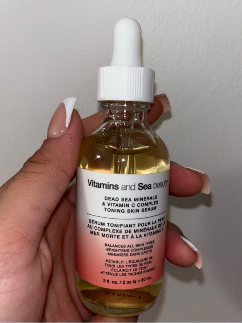 Vitamins and Sea Beauty Dead Sea Minerals & Vitamin C Complex Toning Skin Serum - Picture 3 of 3
